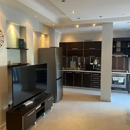 Apartman 3 Bedrooms Penthouse *