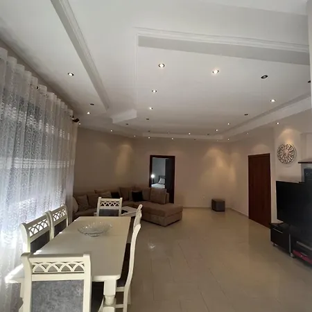 3 Bedrooms Penthouse *
